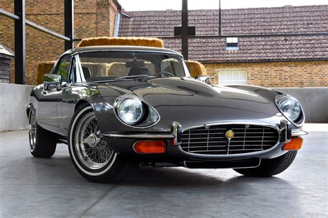 Restoration: The Beautiful 1974 Jaguar E-Type Series 3 | Top Speed