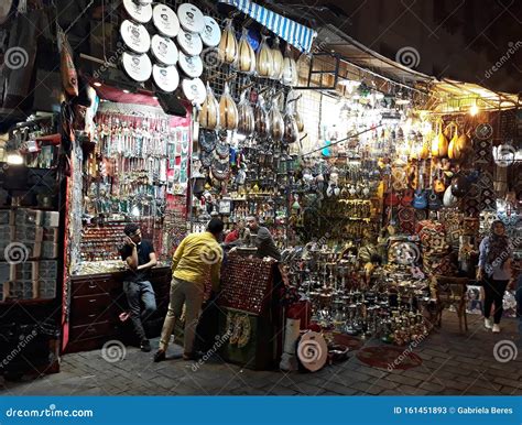 Khan El Khalili Bazaar In Cairo. Editorial Stock Photo - Image of crowd ...