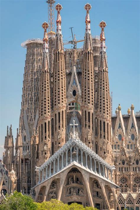 Barcelona Sagrada Familia, Spain | Snaps Hub