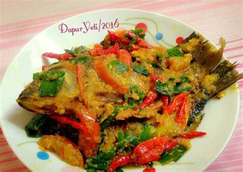 Resep Ikan Bumbu Kuning oleh Yetiy Ayu Ningrum - Cookpad