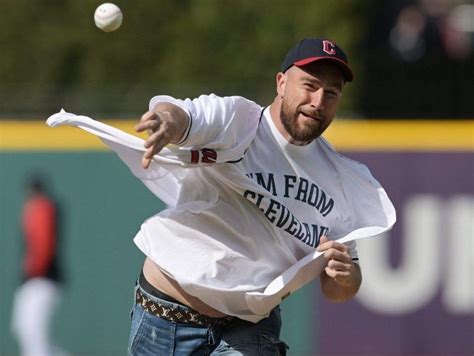 SUPER SPIKE: Chiefs' Kelce bounces first pitch before Guardians opener ...