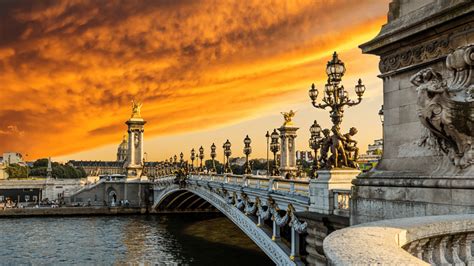 Pont Alexandre III : l'histoire et les secrets du célèbre pont parisien