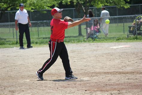 Adult Softball Slow Pitch League Information