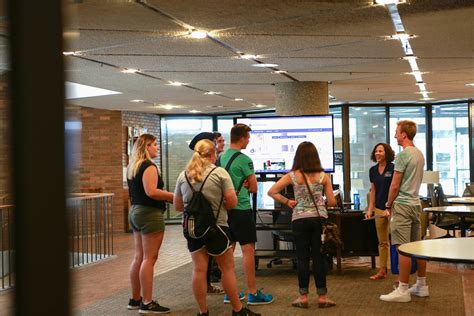 Freshman Launch Brookens 2016-11 | UIS Brookens Library | Flickr