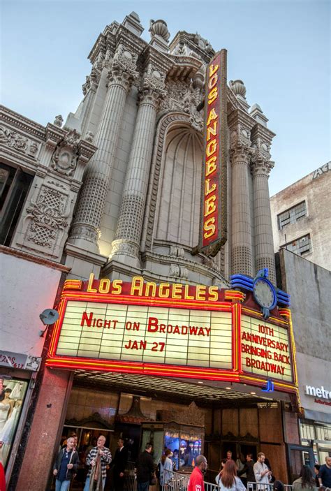 Los Angeles Theatres: Los Angeles Theatre: recent exterior views