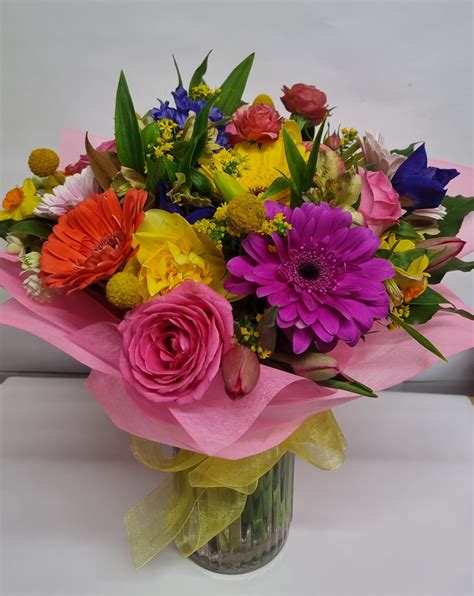 Sunny day — Bloomin Flowers - Flowers for all occasions