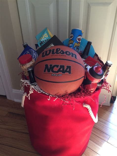 basketball themed gift basket | Gift baskets, Raffle baskets, Themed ...