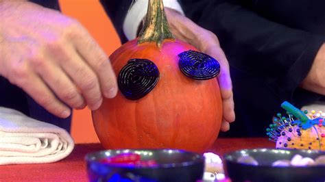 Martha Stewart shares Halloween DIYs on the TODAY show