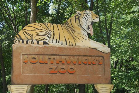 Southwick's Zoo - Wikipedia