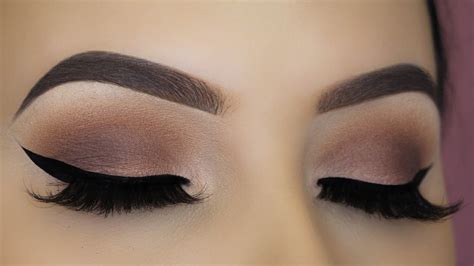 Easy Brown Matte Eye Makeup Tutorial | Matte eye makeup, Brown eye ...