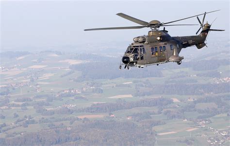 Eurocopter AS332 Super Puma Full HD Wallpaper and Background Image ...