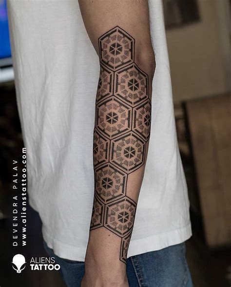 Tổng hợp geometric tattoo độc đáo và nghệ thuật nhất hiện nay