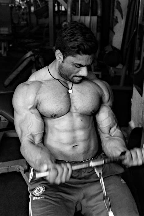 Worldwide Bodybuilders: Indian titan Wasim Khan