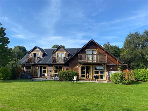 LOCH LOMOND WATERFRONT LUXURY LODGES - Updated 2024 Prices & Lodge Reviews (Balmaha, Scotland)