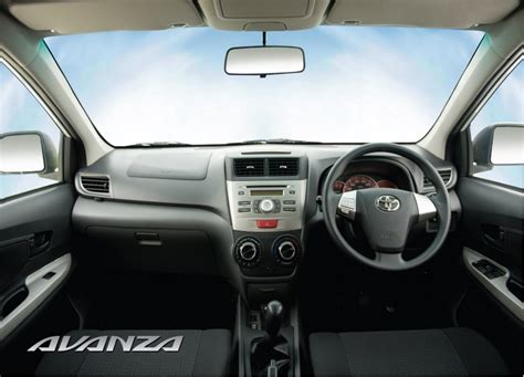 Toyota avanza interior