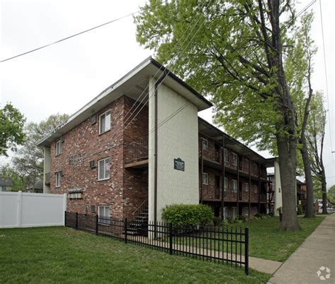 Maplewood Village Apartments Apartments - Maplewood, MO | Apartments.com