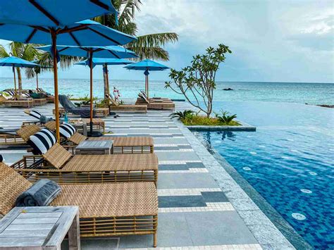 Review: SAii Lagoon Maldives, Curio Collection by Hilton