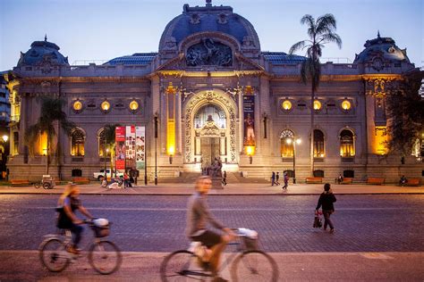 Old and New: 11 Beautiful Photos of Santiago, Chile