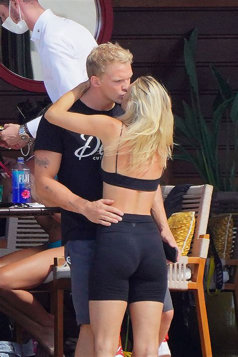 Cody Simpson Pictured Kissing New GF Marloes Stevens In St. Barts ...