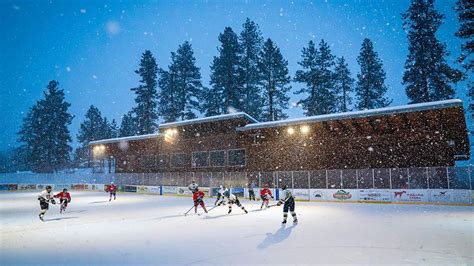 Ice Skating and Hockey tournaments in Winthrop WA