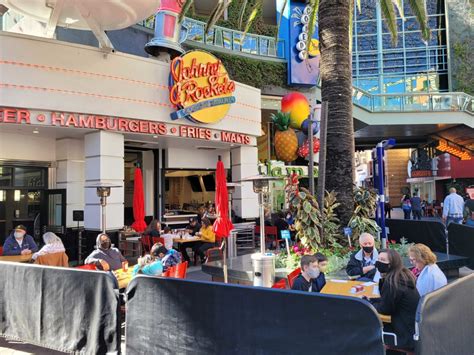 PHOTOS: Outdoor Dining Returns to CityWalk at Universal Studios Hollywood - WDW News Today