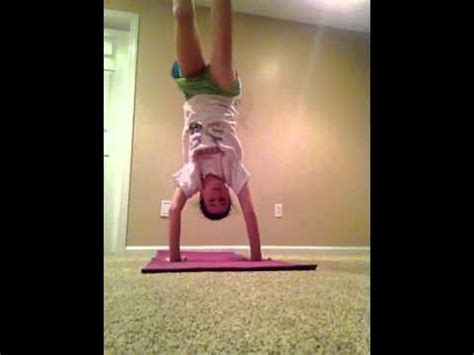 How to do a Backbend Kickover - YouTube