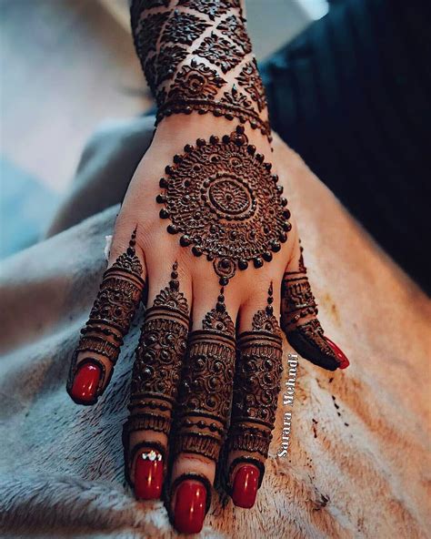 Lovely henna design by @sararamehndi | Latest mehndi designs, Mehndi designs for fingers, Mehndi ...