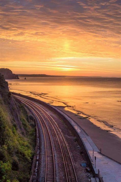 Teignmouth Railway Station (TGM) | Railway station, Places to go, Beautiful places