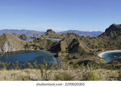 Hiking Pulau Padar Island Stock Photo 2290020305 | Shutterstock