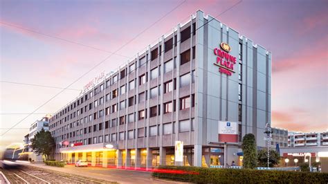 CROWNE PLAZA ZURICH, AN IHG HOTEL $131 ($̶1̶5̶7̶) - Updated 2022 Prices & Reviews - Switzerland