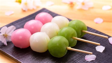 Hanami Dango: saiba como preparar o doce japonês que virou emoji