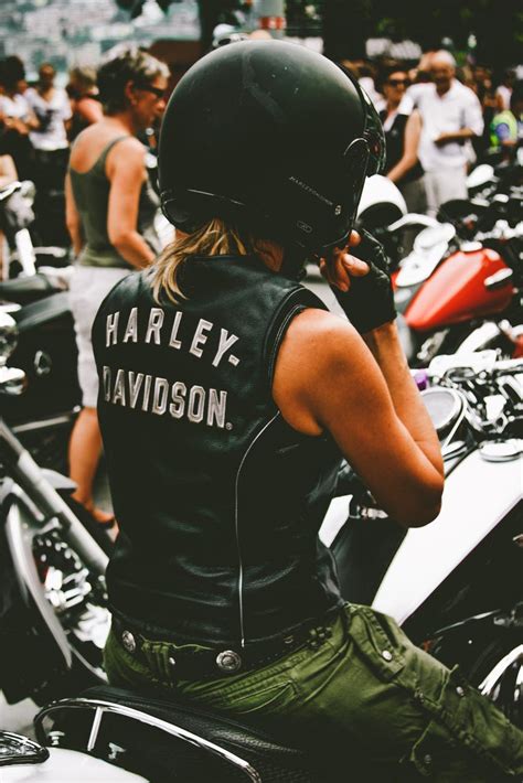 The History of Women Motorcycle Riders in the U.S. – ChopperExchange