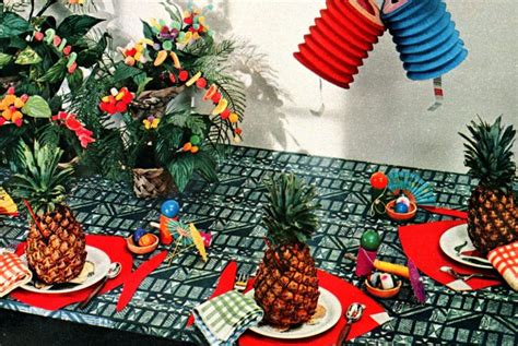 How to have a retro Hawaiian luau party - Click Americana