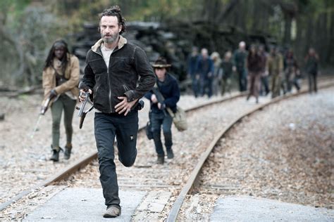 Andrew Lincoln Discusses THE WALKING DEAD Season 4 Finale — GeekTyrant