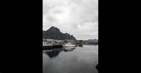 Svolvær Helle (SVJ) - Flight Status, Maps & more - KAYAK