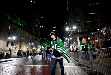 Eagles fans still went full Philly after losing the Super Bowl - SBNation.com