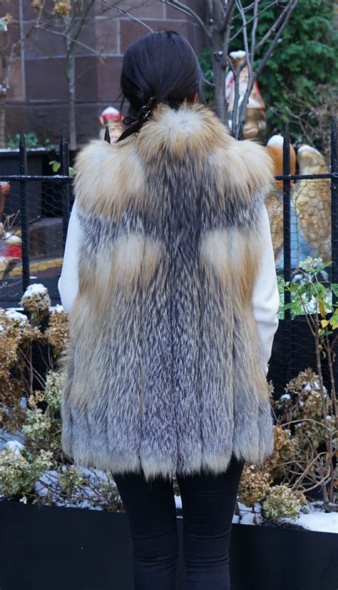 Cross Fox Fur Vest 99494 – MARC KAUFMAN FURS