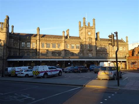 Shrewsbury Railway Station © JThomas cc-by-sa/2.0 :: Geograph Britain ...