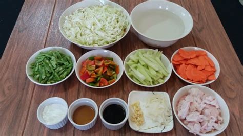 How to Make Chop Suey With Chicken Skin: A Chinese-Inspired Dish - Delishably