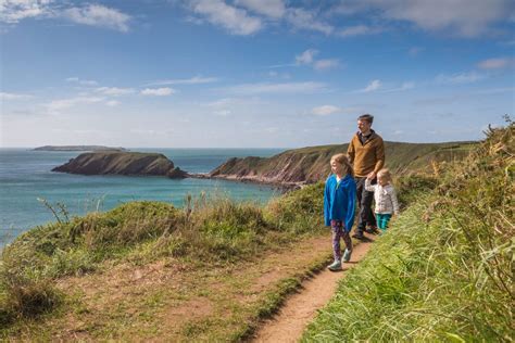 Pembrokeshire Coast Path National Trail - Pembrokeshire Coast National Park