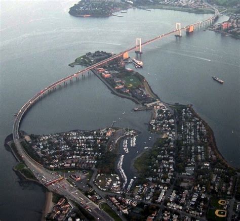 Throgs Neck Bridge, New York City, United States Photos