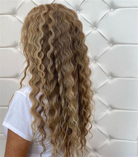 20 Lovely Crimped Hairstyles: 80's Wavy & Loose Trends | Hair crimper ...