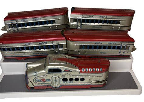 Pristine VINTAGE MARX M10005 1940 TIN LITHO UNION PACIFIC PASSENGER TRAIN SET | eBay