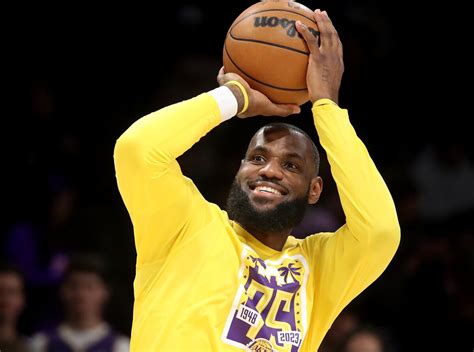 Lakers ticket prices skyrocket as LeBron James nears record - Los ...