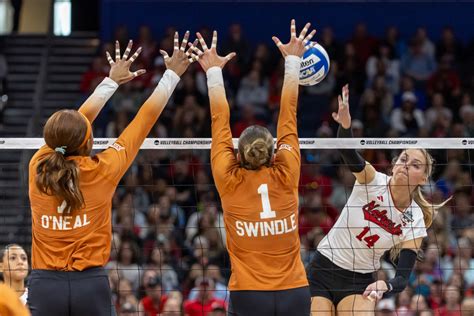 Nebraska, Texas Women's Volleyball Made History On ABC