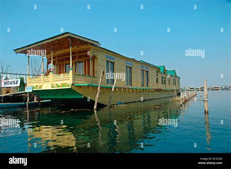 Dal lake Kashmir Stock Photo - Alamy