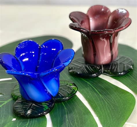 Set of 2 Very Cute Glass Vases - Etsy