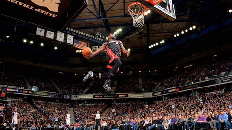 Aggregate 63+ lebron and wade dunk wallpaper - in.cdgdbentre