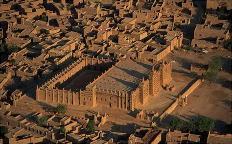 great mosque in djenne | Wonders of the world, Castle pictures, Aerial view