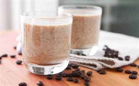 Coconut Coffee Smoothie - Healthy Wake-up ~ Macheesmo